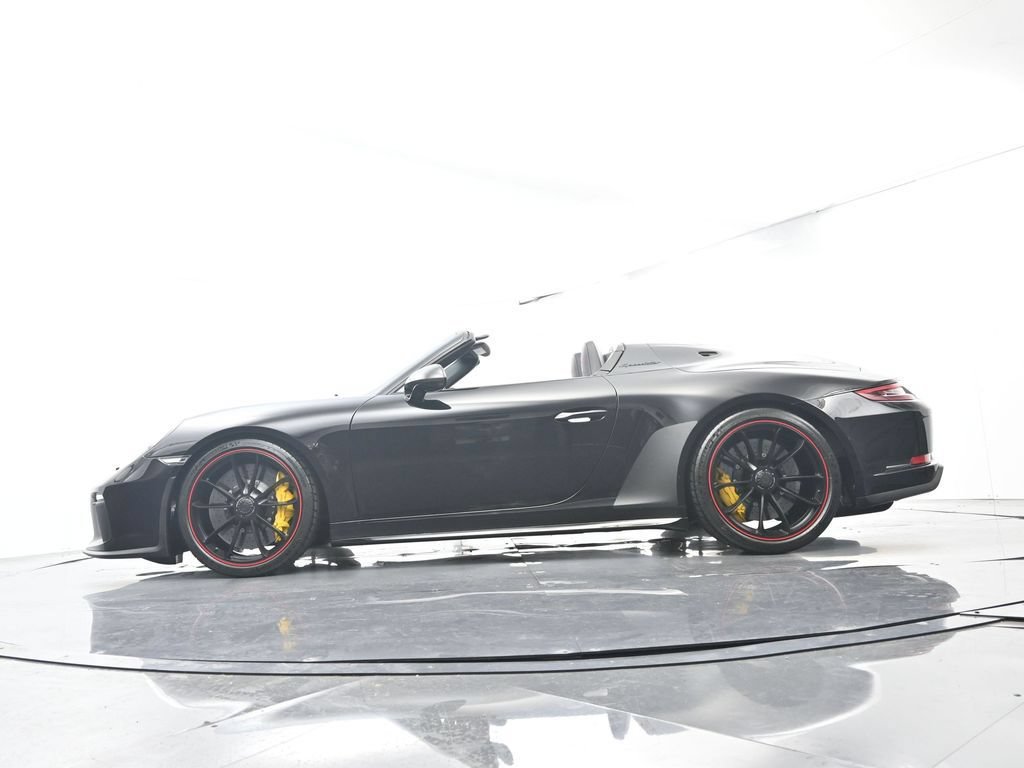 Certified 2019 Porsche 911 Speedster RWD image 58