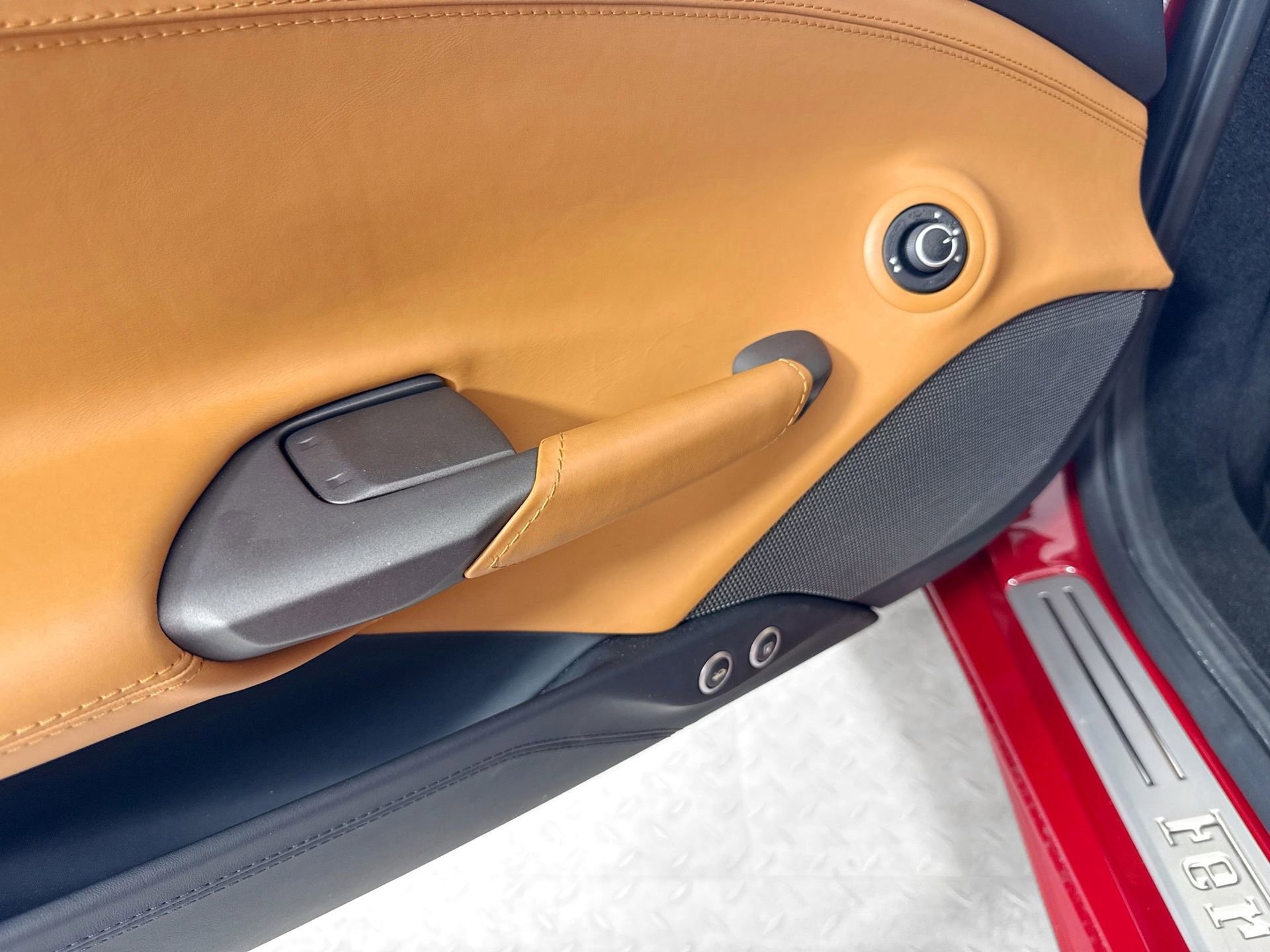 Certified 2019 Ferrari 488 GTB RWD image 16