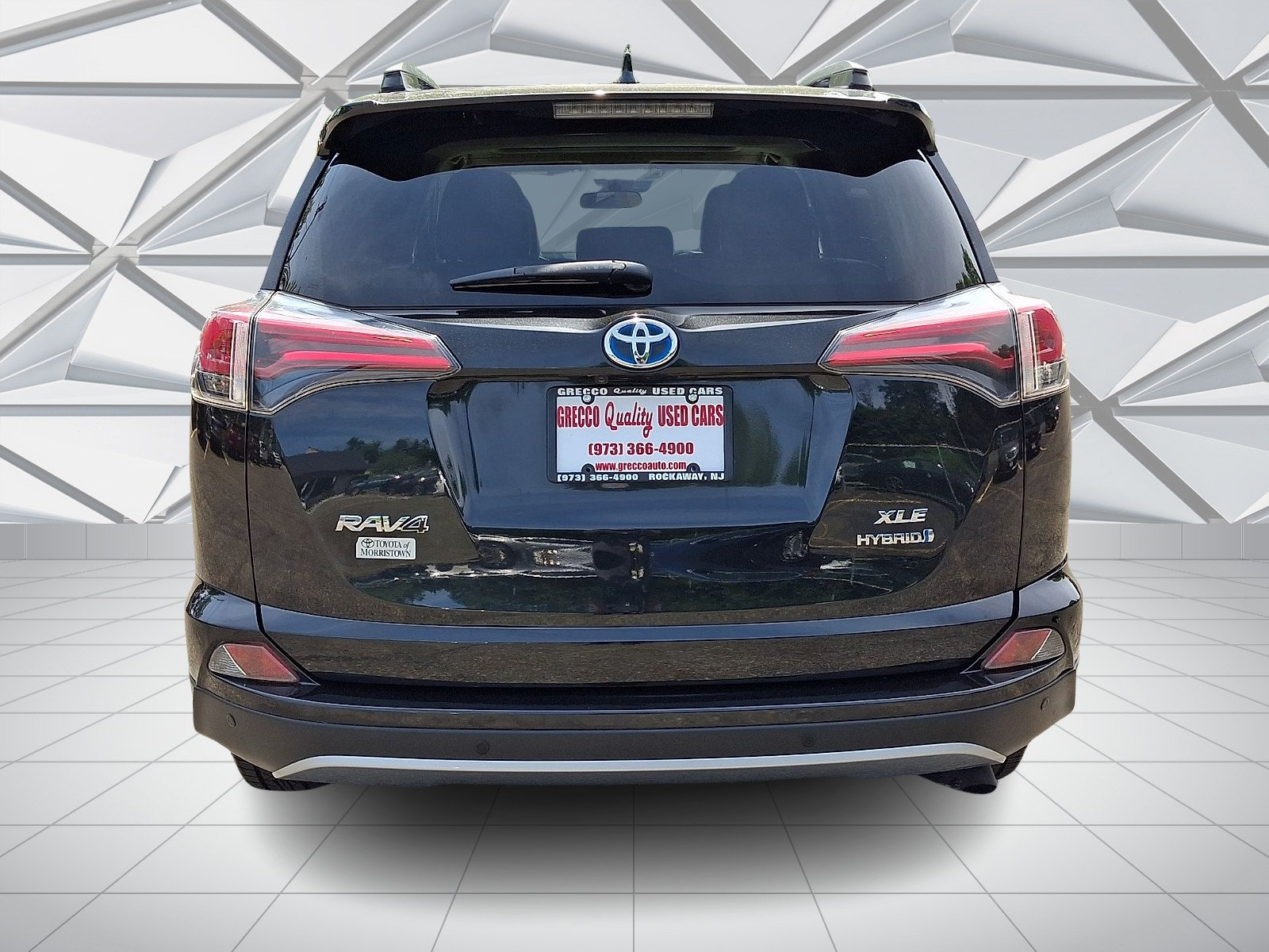 Used 2018 Toyota RAV4 XLE w/ Convenience Package AWD/4WD image 5