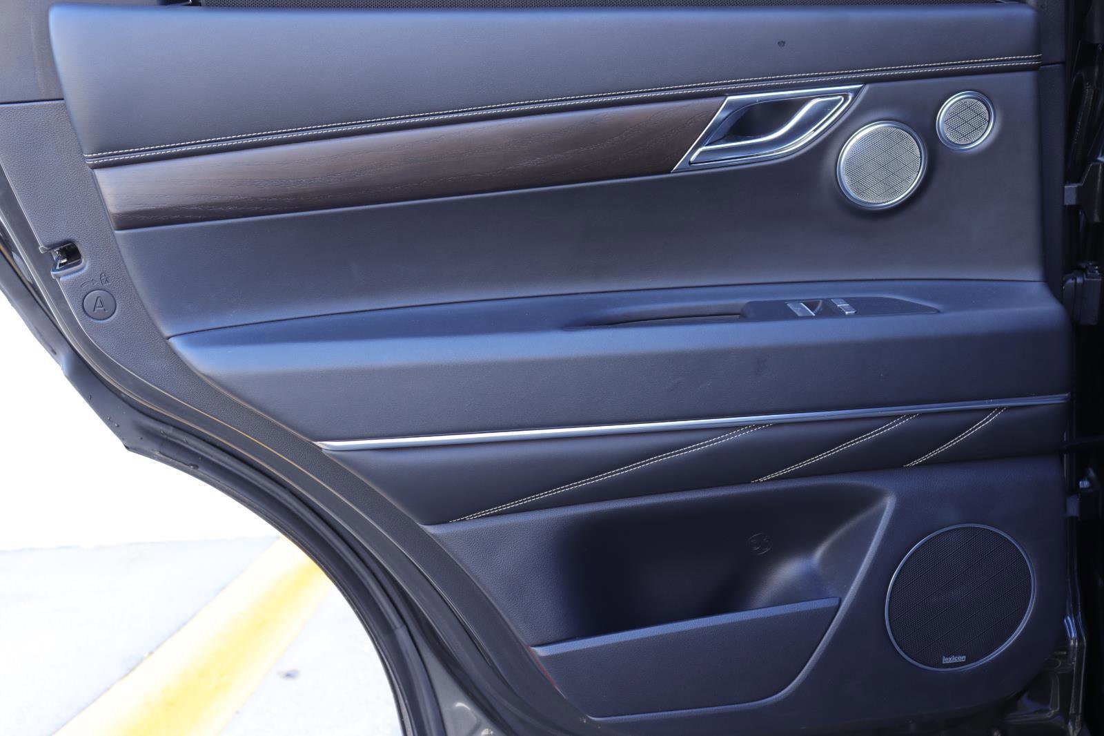 Used 2024 Genesis GV80 3.5T w/ Prestige Package image 13