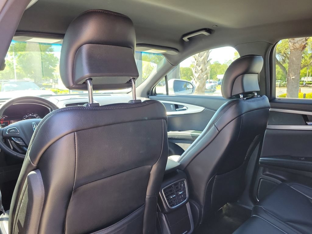 Used 2018 Lincoln MKX Premiere FWD image 12