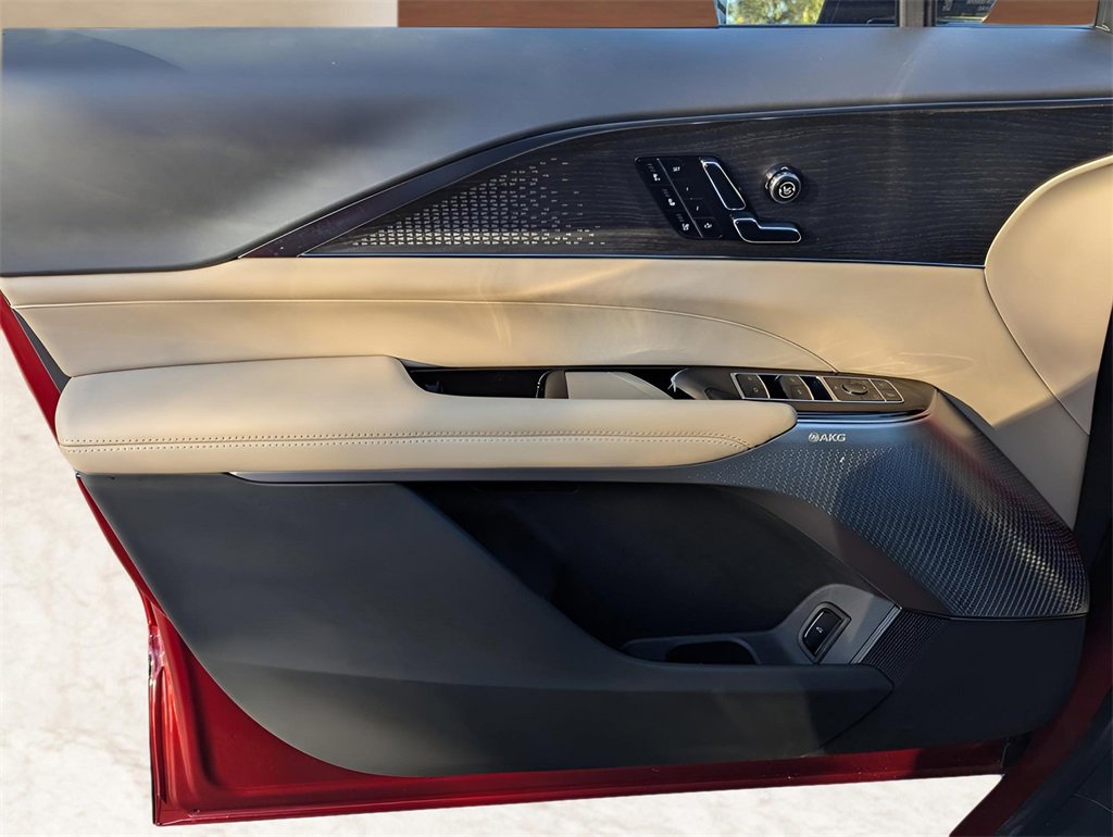 New 2025 Cadillac Lyriq Sport image 19