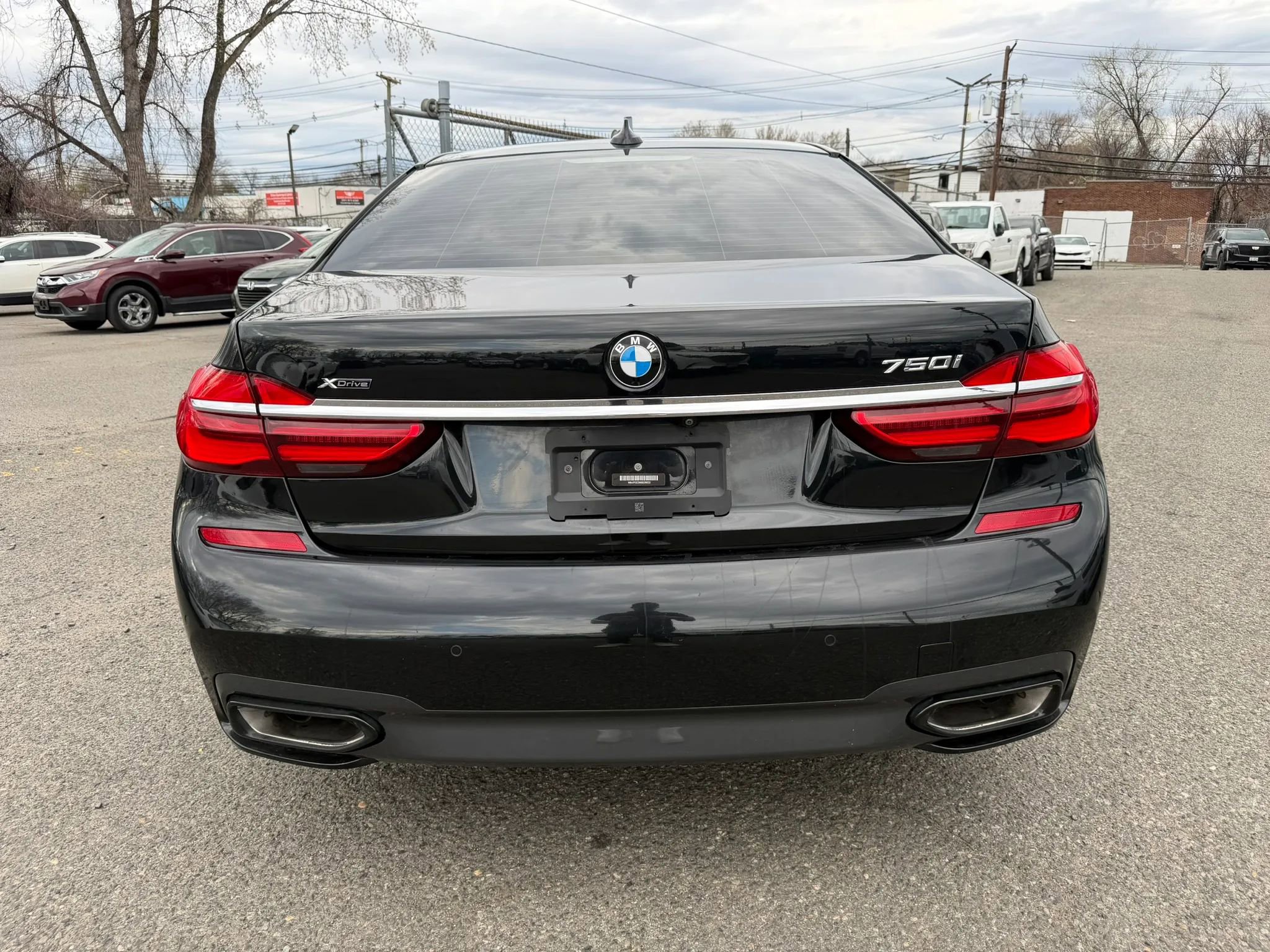 Used 2019 BMW 750i xDrive w/ Executive Package AWD/4WD image 6