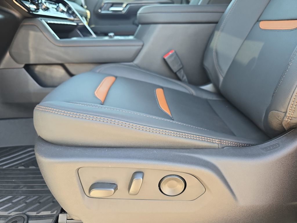 New 2026 GMC Sierra 2500 AT4 w/ AT4 Premium Plus Package AWD/4WD image 30