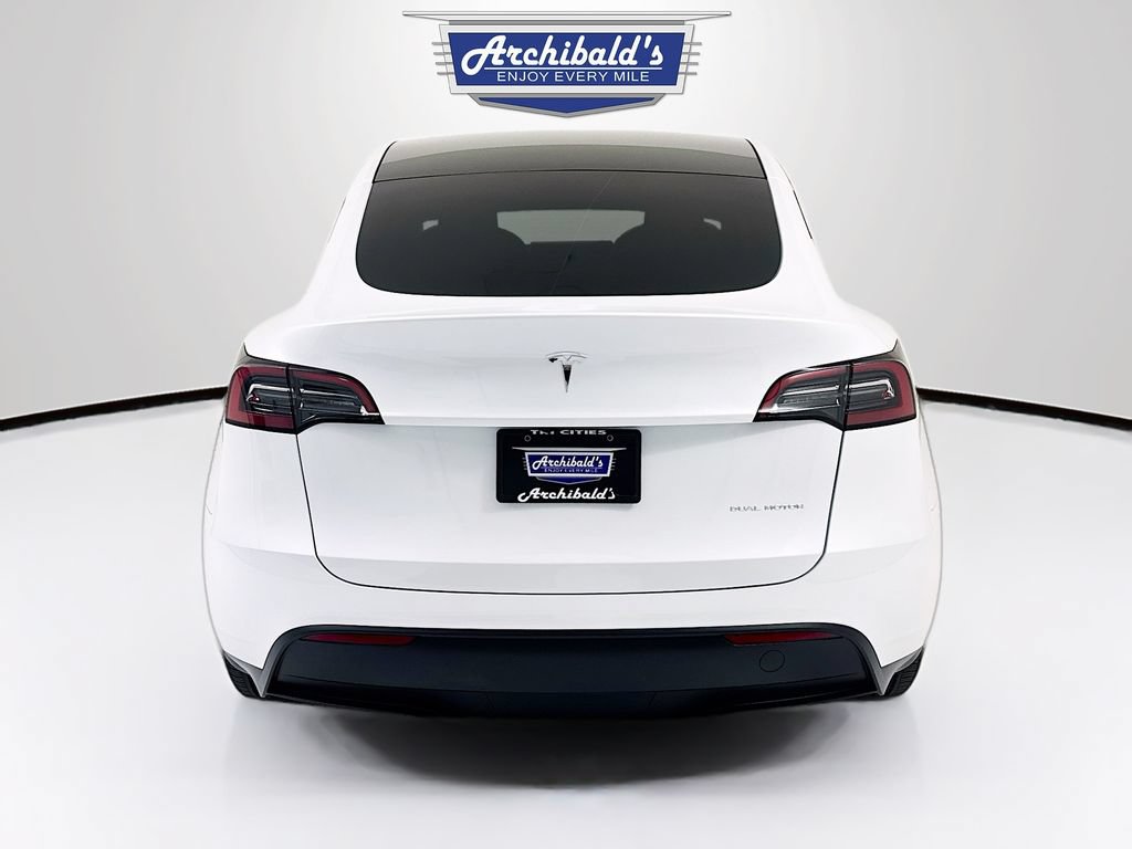 Used 2024 Tesla Model Y Long Range AWD/4WD image 6