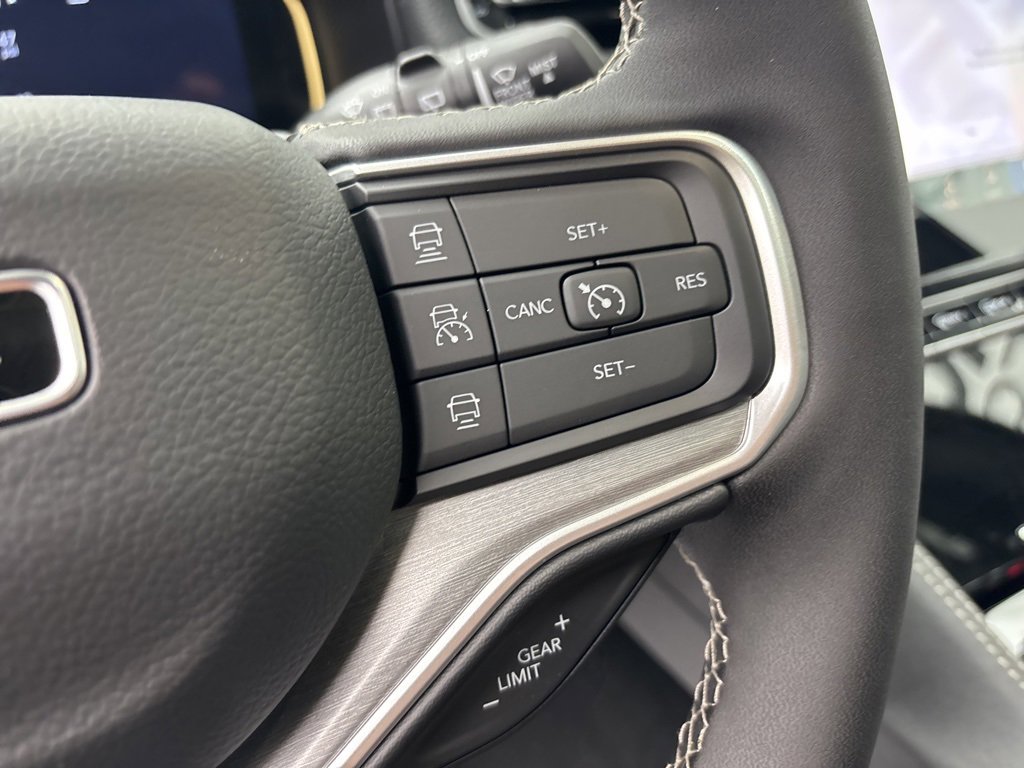 New 2025 Jeep Wagoneer Series II w/ Convenience Group I image 23