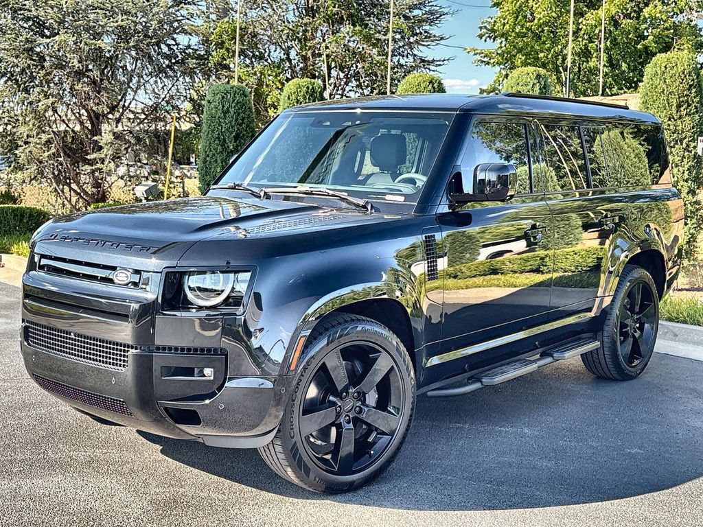 New 2026 Land Rover Defender 130 X-Dynamic SE AWD/4WD image 1