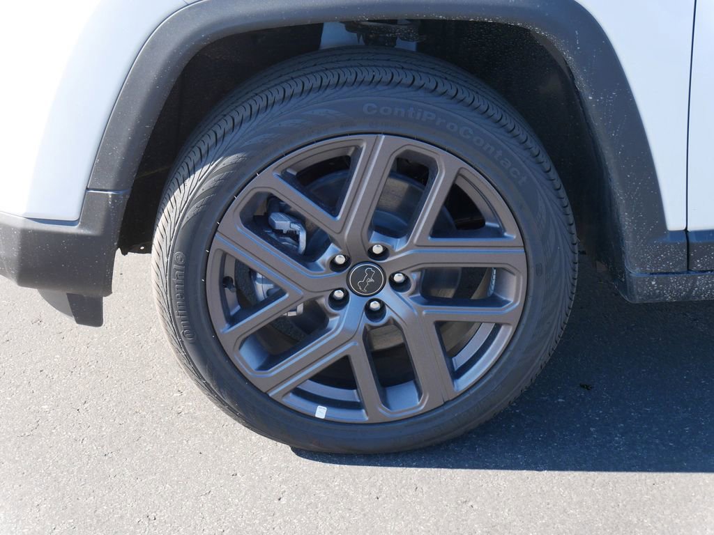 New 2026 Jeep Compass Limited image 5