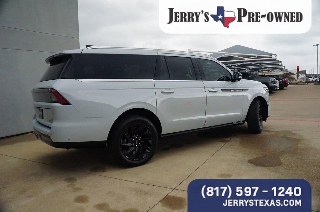 Used 2025 Lincoln Navigator L Black Label image 5