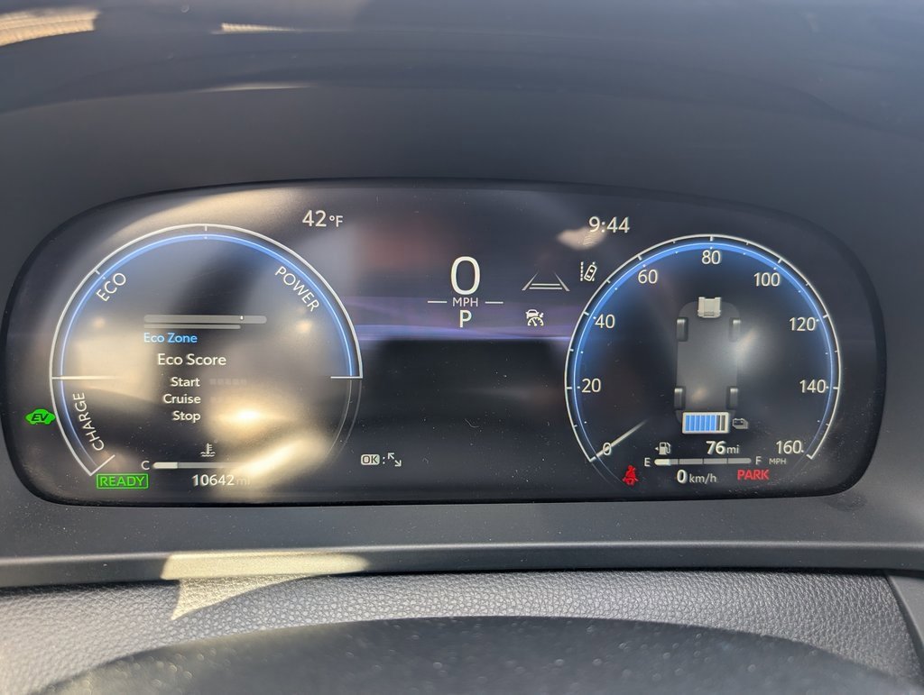 Used 2025 Toyota Crown XLE image 27