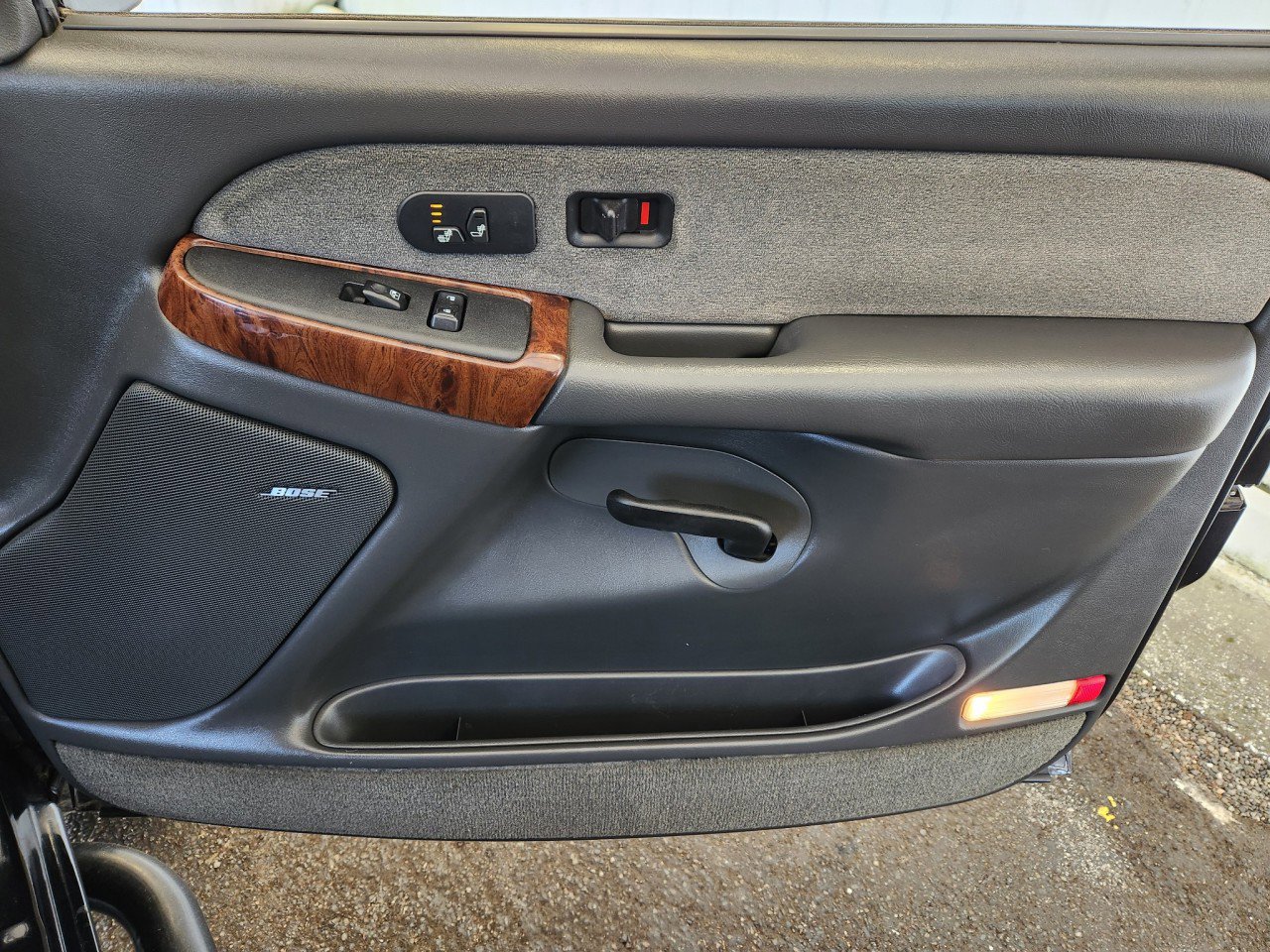 Used 2003 GMC Sierra 2500 SLT w/ SLT Preferred Equipment Group image 16