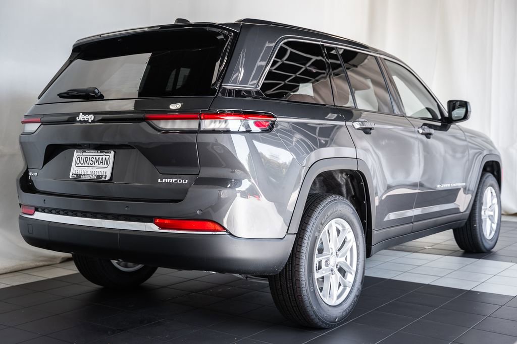 New 2025 Jeep Grand Cherokee Laredo X w/ Luxury Tech Group I image 4