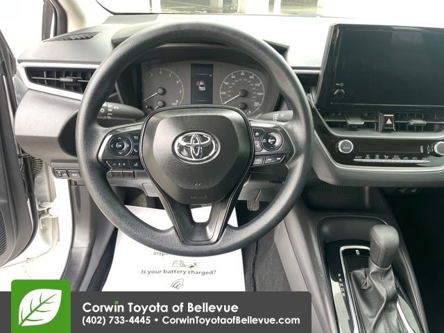 Used 2025 Toyota Corolla LE image 13