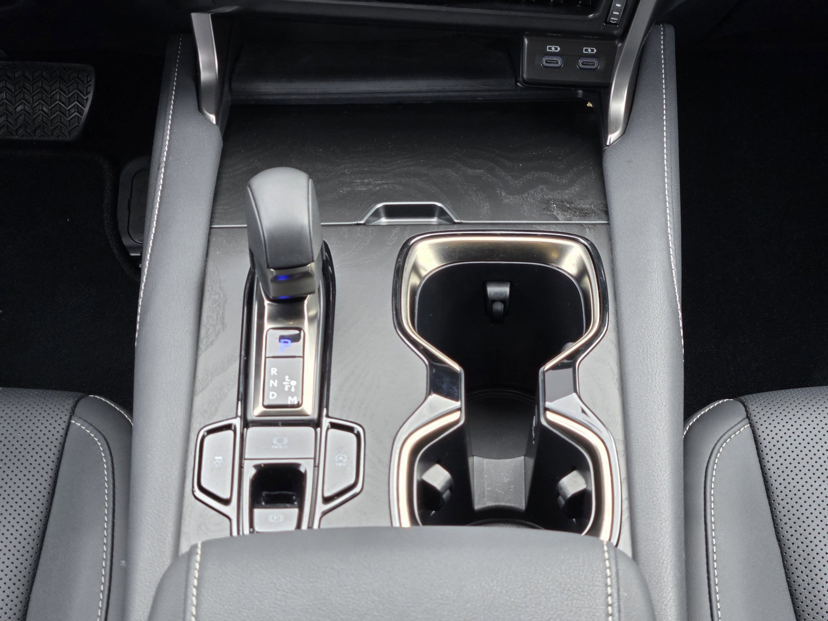 Used 2025 Lexus RX 350 Premium w/ Accessory Package (Z1) FWD image 14