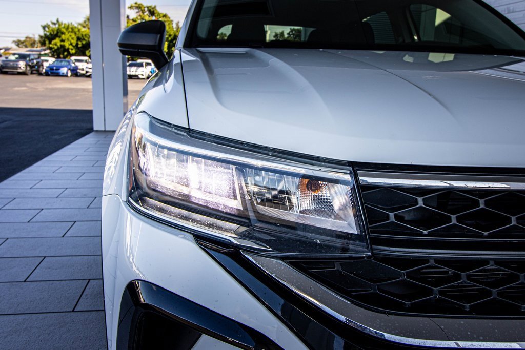 Certified 2023 Volkswagen Taos S w/ Driver Assistance Package image 6