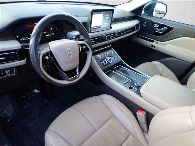 Used 2020 Lincoln Aviator Reserve w/ Elements Package Plus image 11