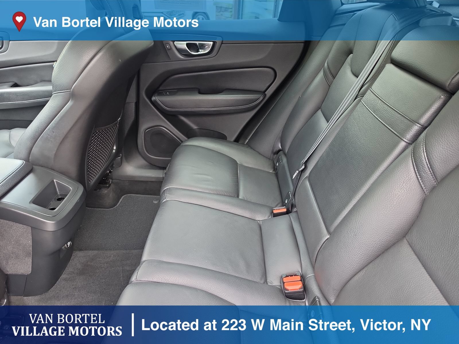 Used 2020 Volvo XC60 T5 Momentum w/ Protection Package Premier AWD/4WD image 29