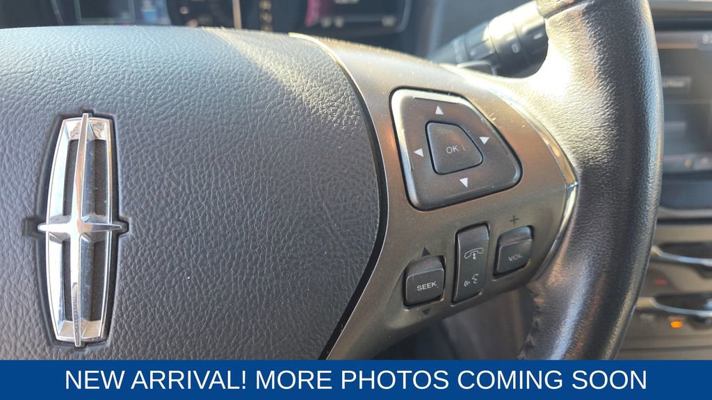 Used 2013 Lincoln MKX AWD image 15