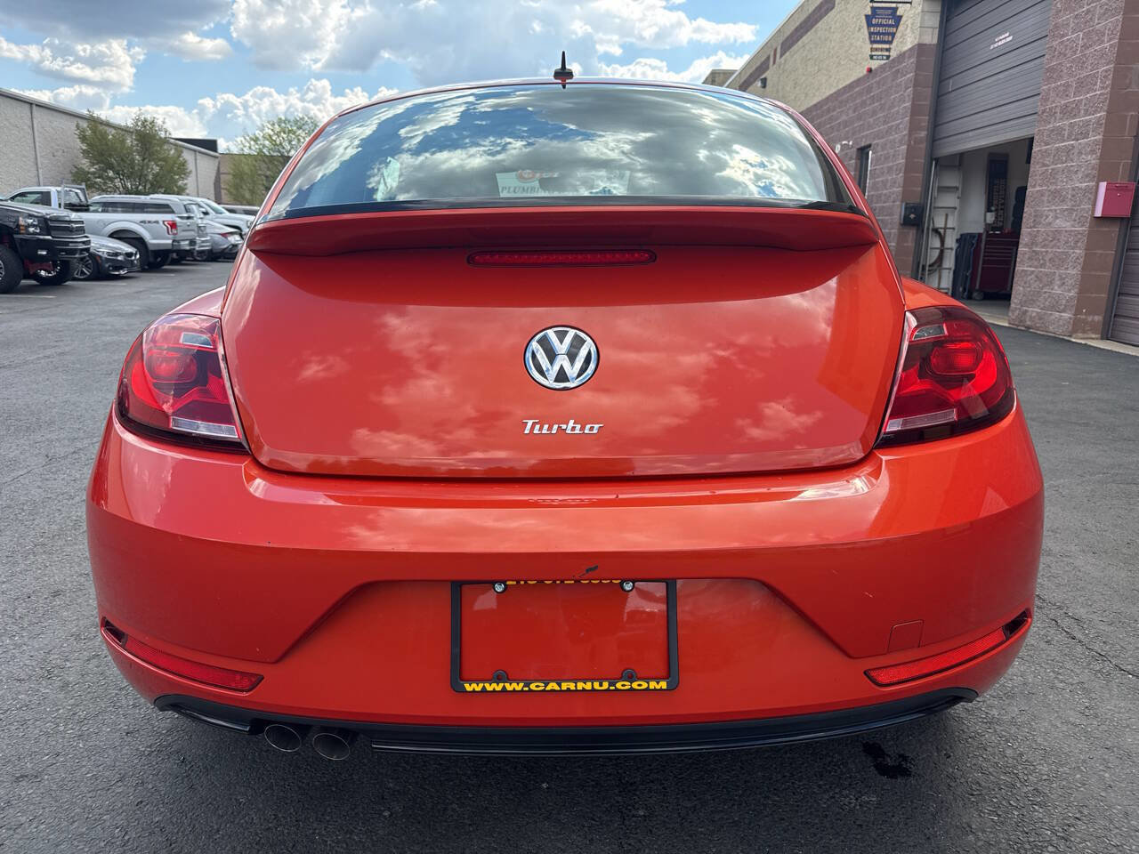Used 2017 Volkswagen Beetle 1.8T Classic FWD image 18