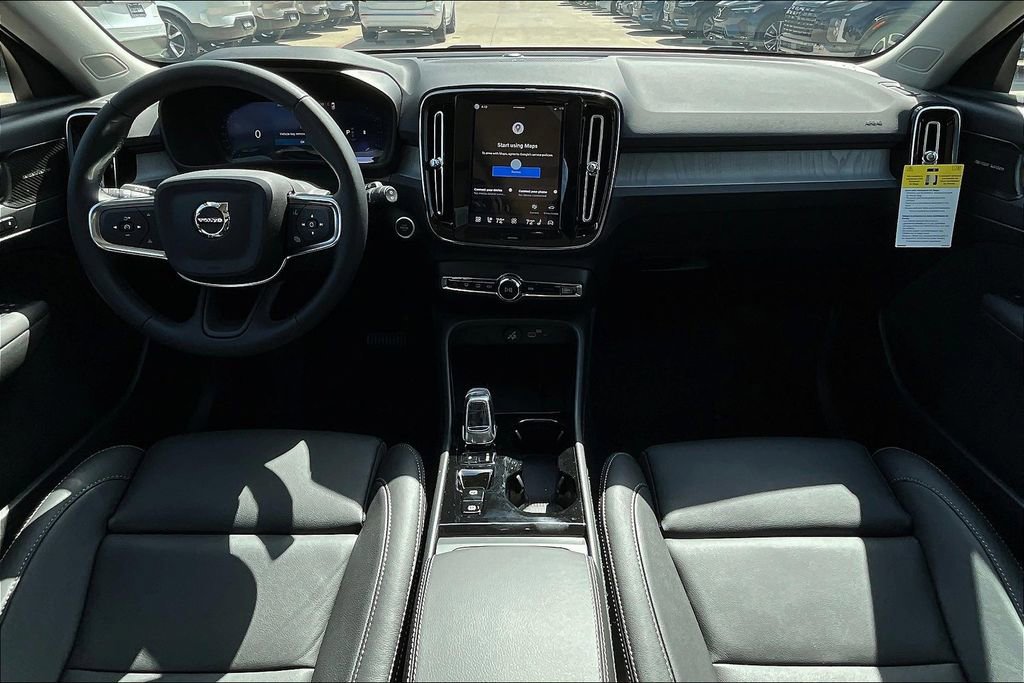 New 2026 Volvo XC40 B5 Ultra w/ Protection Package Premier image 9
