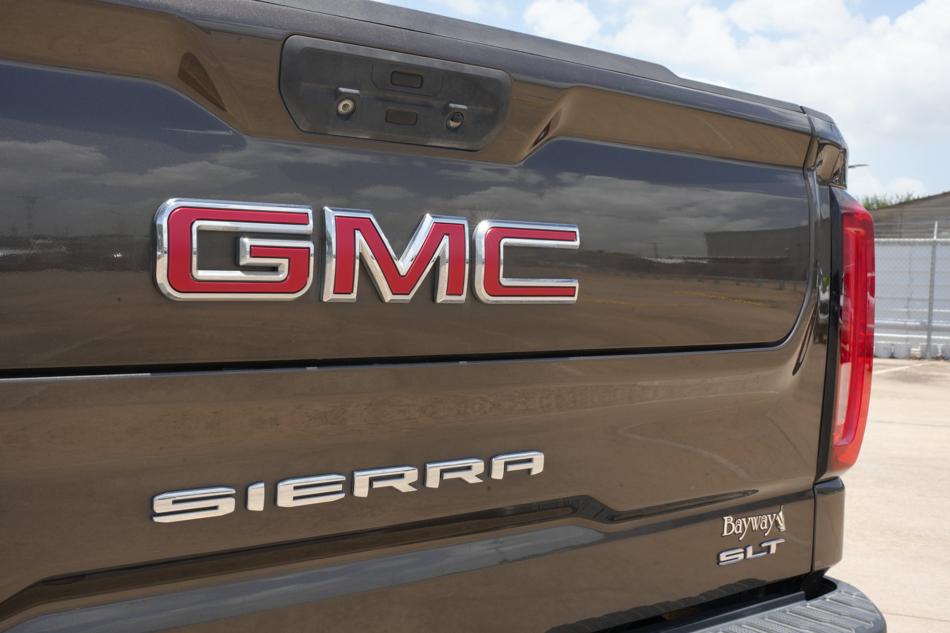 Used 2019 GMC Sierra 1500 SLT RWD image 19