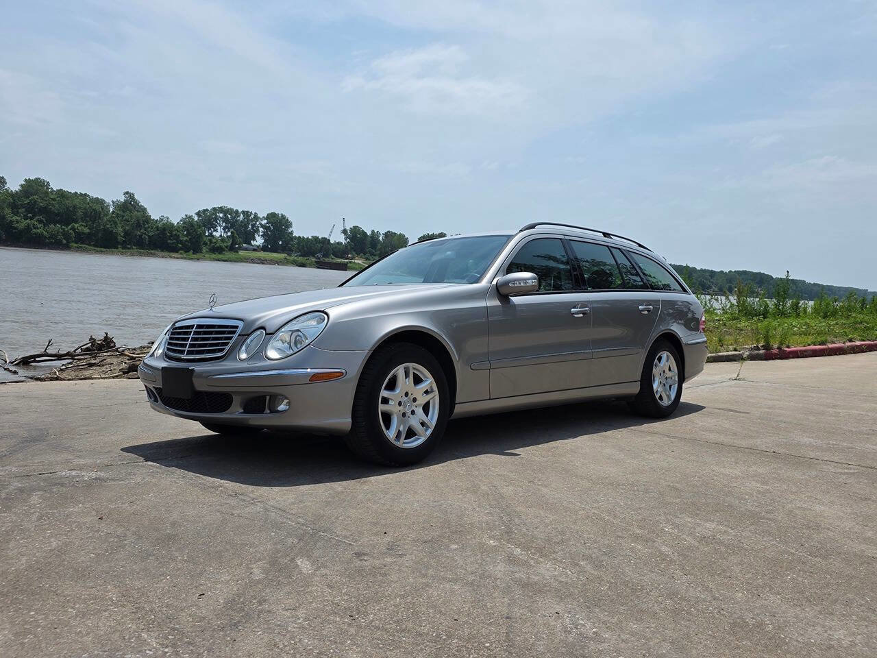 Used 2006 Mercedes-Benz E 350 4MATIC Wagon image 16