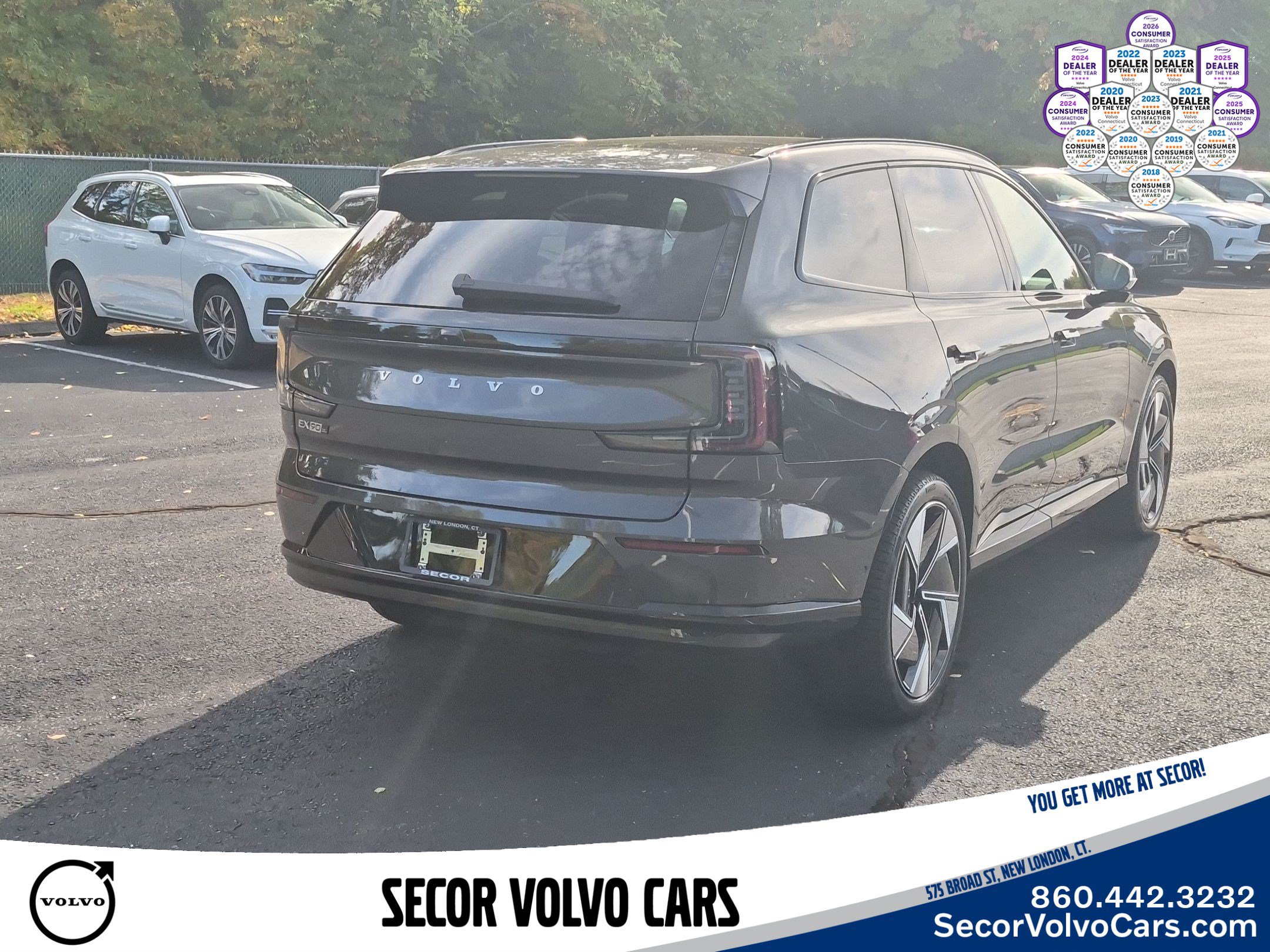 Used 2025 Volvo EX90 Ultra w/ Protection Package Premier AWD/4WD image 6