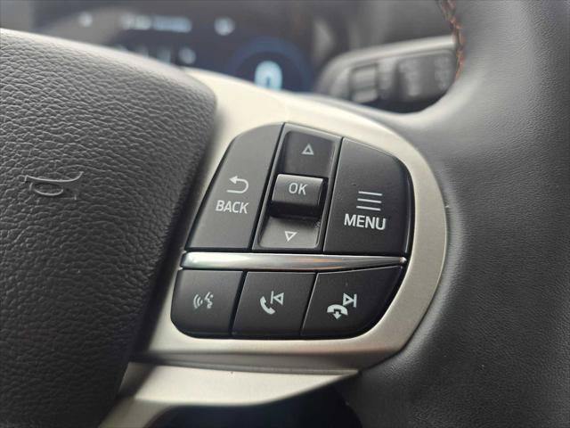 Used 2025 Ford Explorer Active RWD image 35