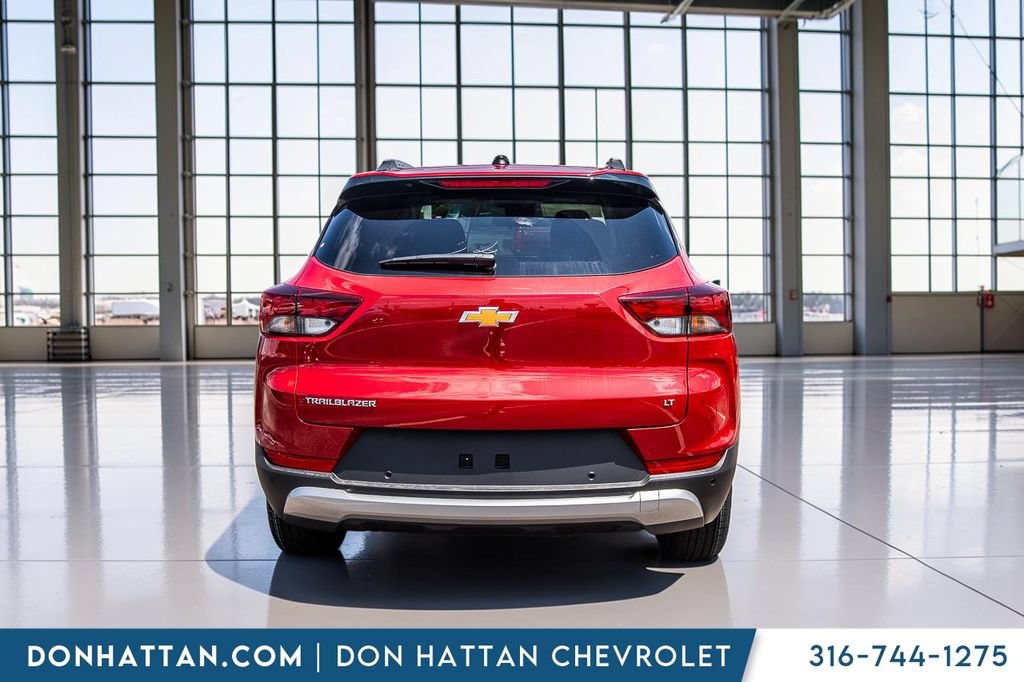 New 2026 Chevrolet TrailBlazer LT w/ Driver Confidence Package FWD image 27