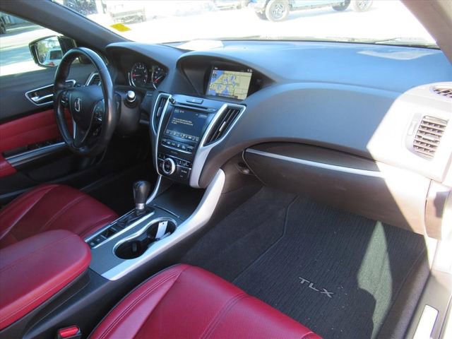 Used 2019 Acura TLX w/ Technology & A-SPEC Pkg image 10