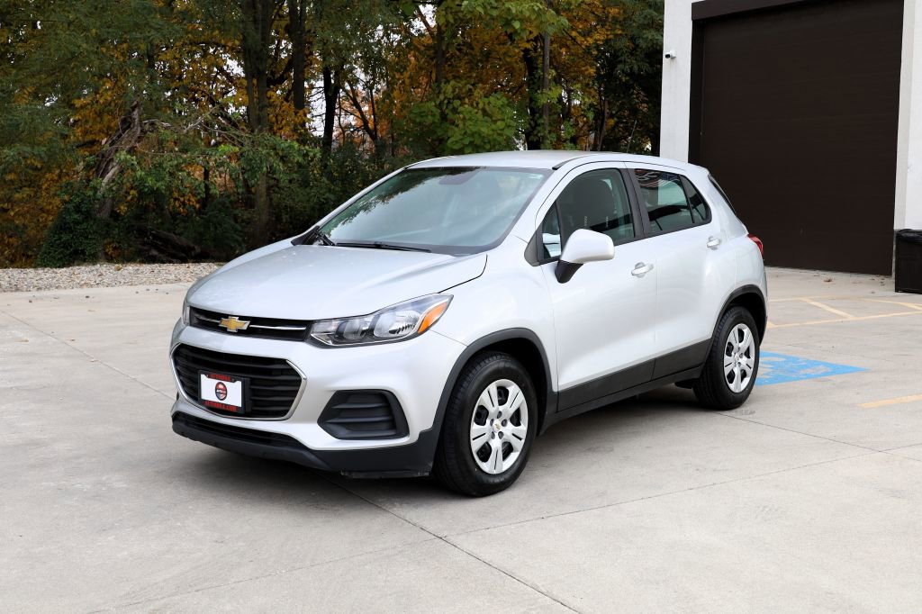 Used 2017 Chevrolet Trax LS image 3