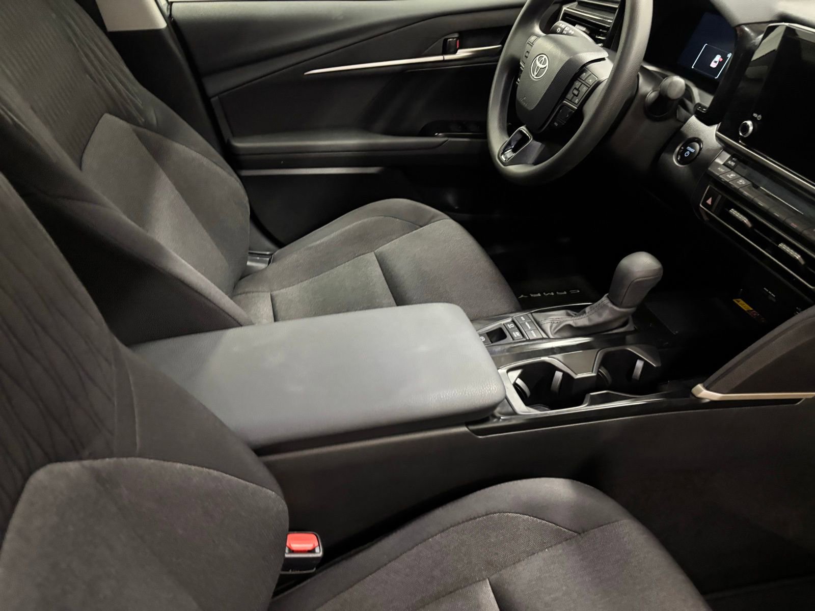 Used 2025 Toyota Camry LE FWD image 21
