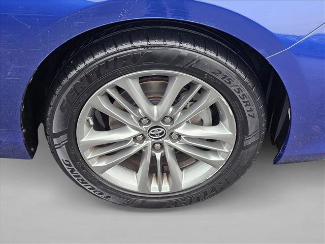 Used 2015 Toyota Camry SE image 9