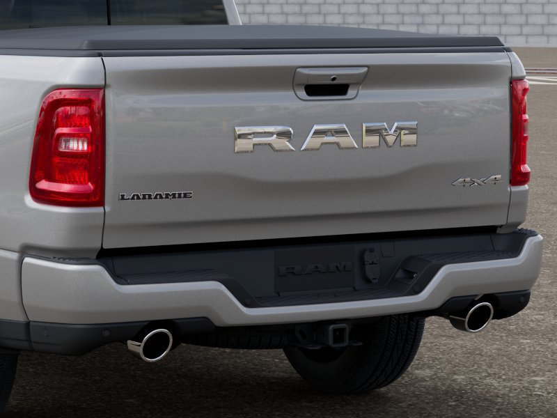 New 2026 RAM 1500 Laramie AWD/4WD image 13
