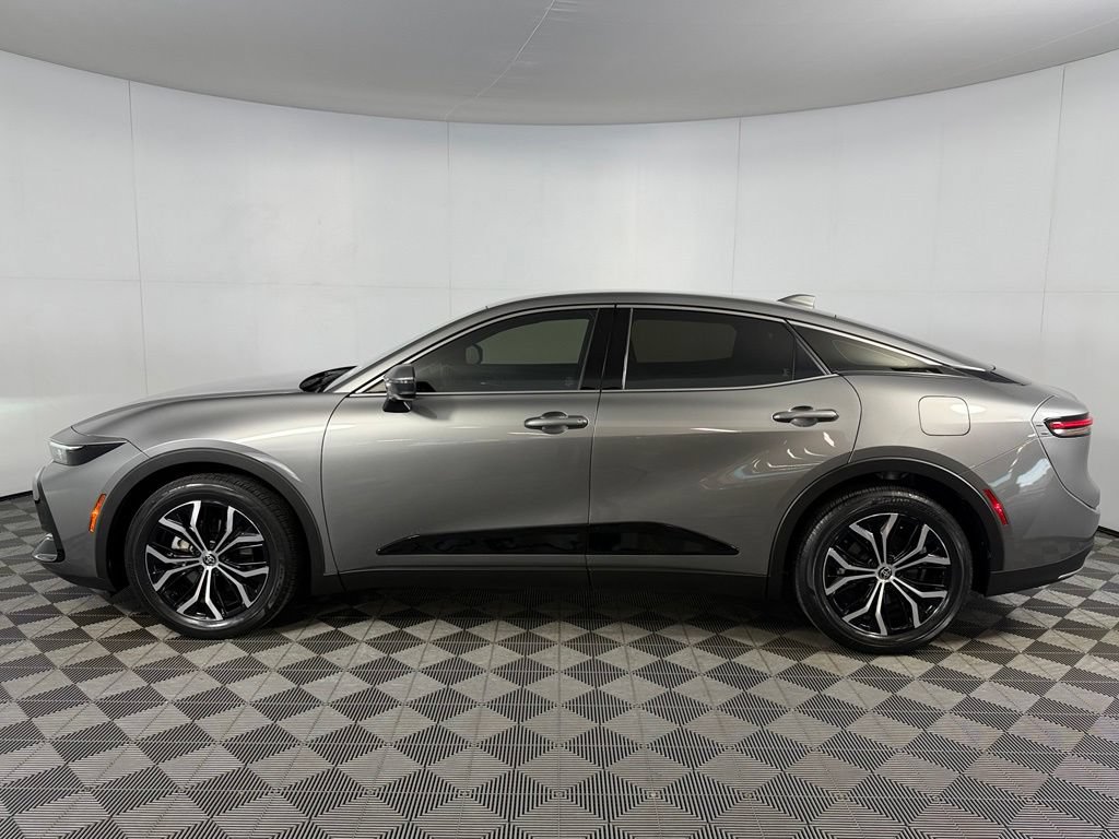 Used 2023 Toyota Crown AWD/4WD image 7