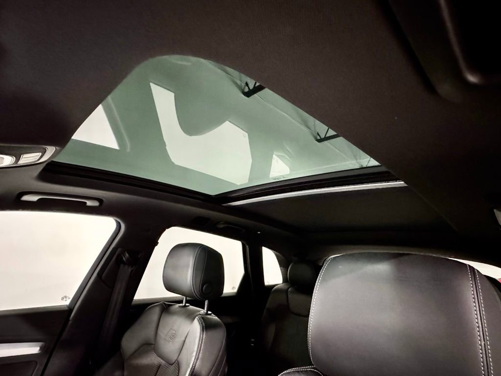 Used 2020 Audi SQ5 Premium Plus w/ Premium Plus Package image 6