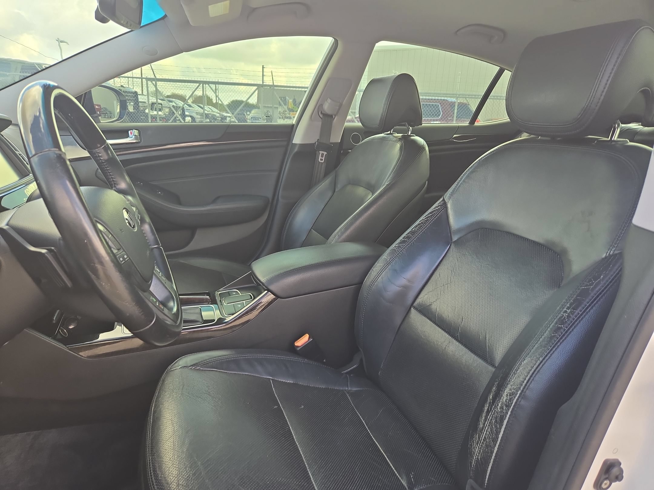Used 2014 Kia Cadenza Premium FWD image 9