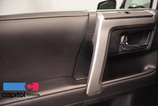 Used 2024 Toyota 4Runner SR5 AWD/4WD image 27