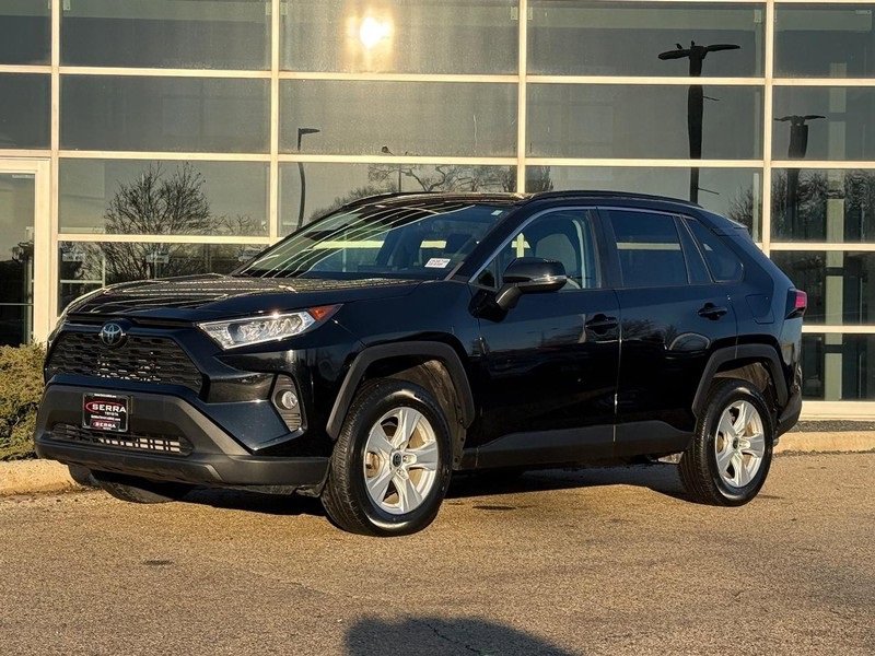 Used 2021 Toyota RAV4 XLE image 7