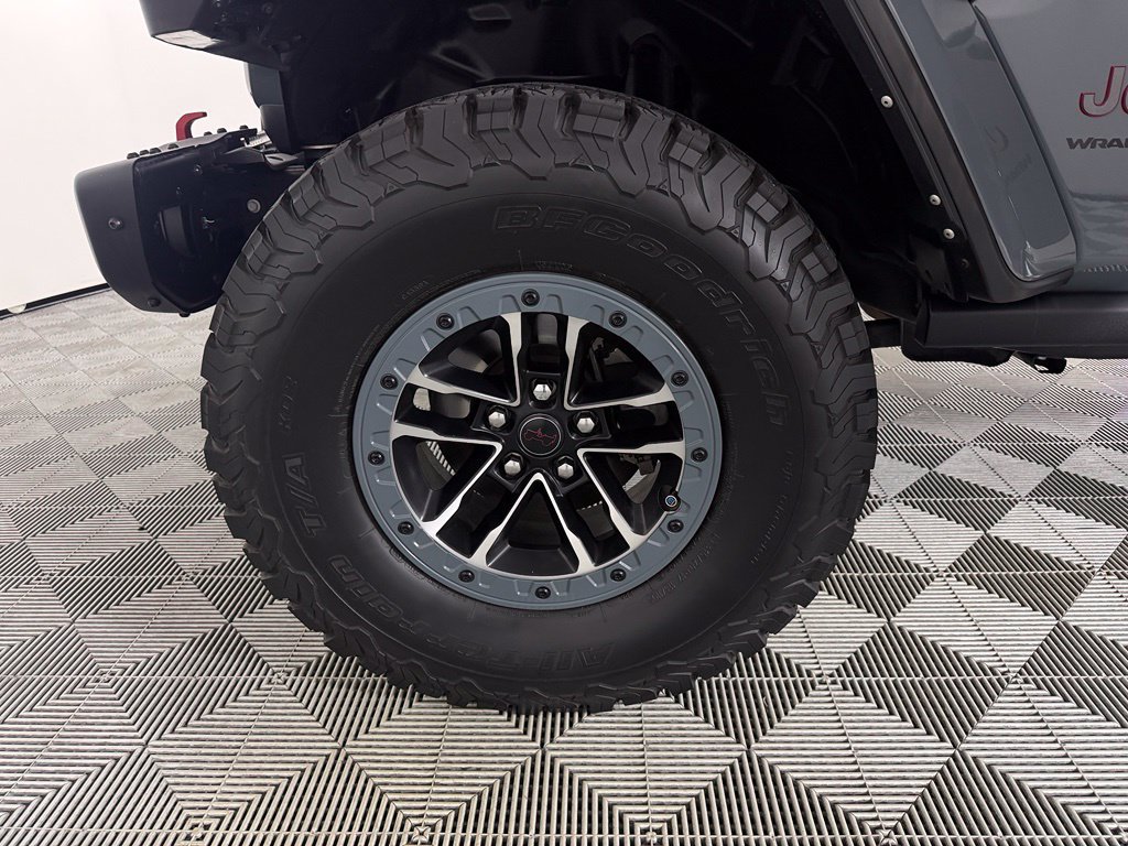 Used 2024 Jeep Wrangler Unlimited Rubicon AWD/4WD image 12