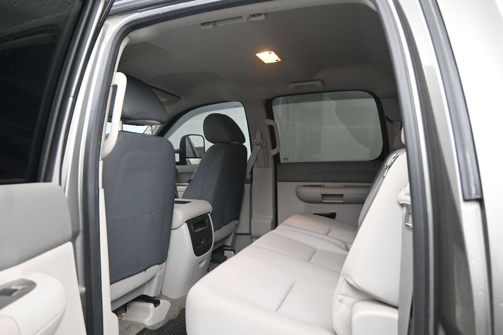 Used 2013 Chevrolet Silverado 2500 LT w/ Custom Sport Truck Package RWD image 20