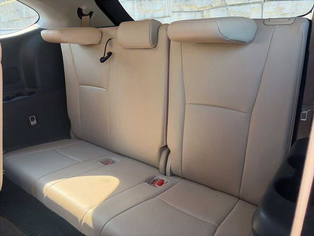 Used 2020 Toyota Highlander XLE AWD/4WD image 26