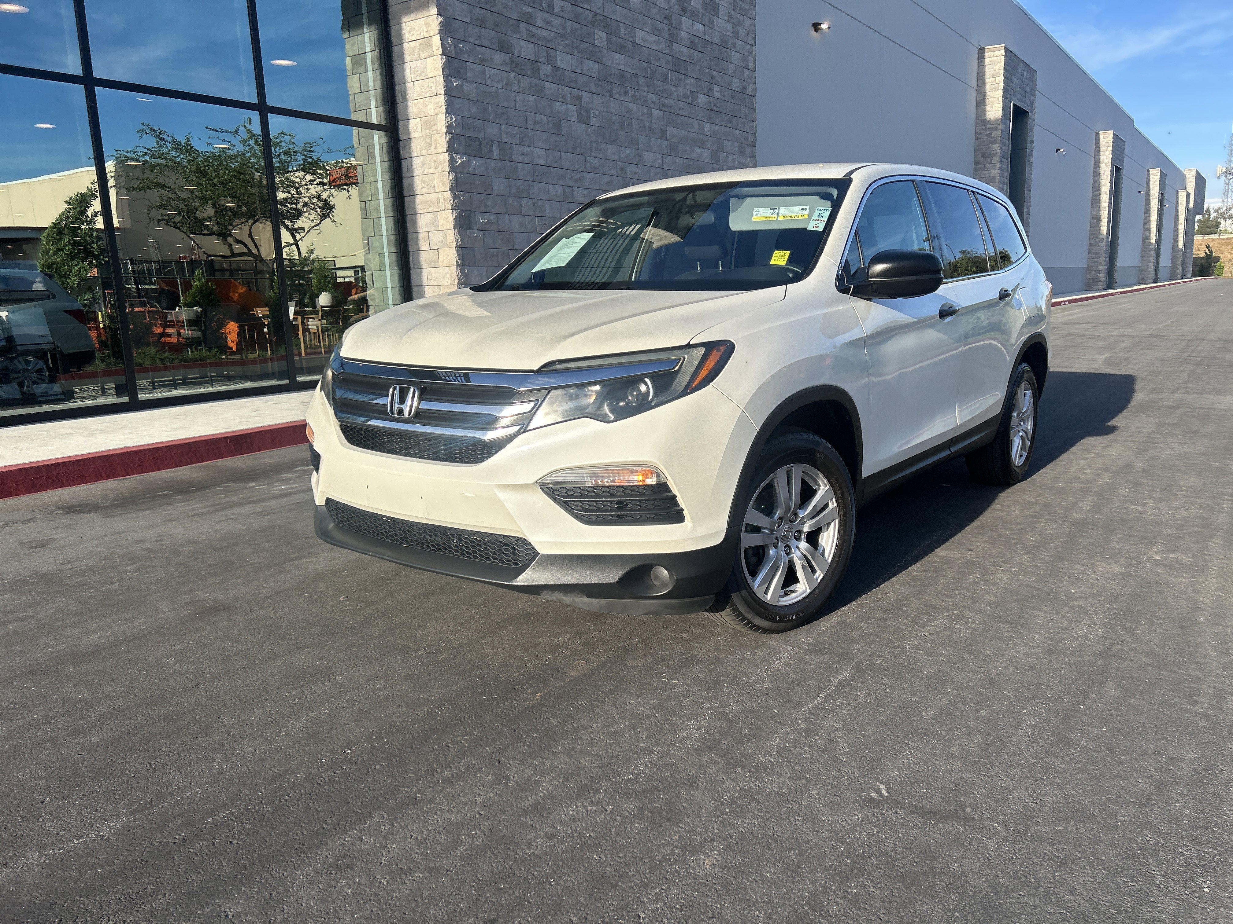 Used 2018 Honda Pilot LX image 5