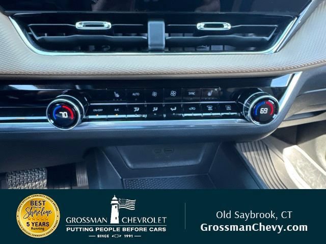 New 2026 Chevrolet Equinox ACTIV w/ Safety and Technology Package AWD/4WD image 11