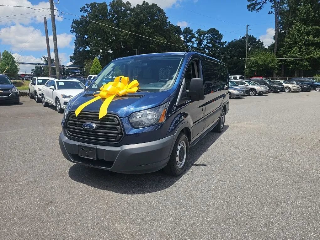 Used 2015 Ford Transit 150 130 Low Roof RWD image 18