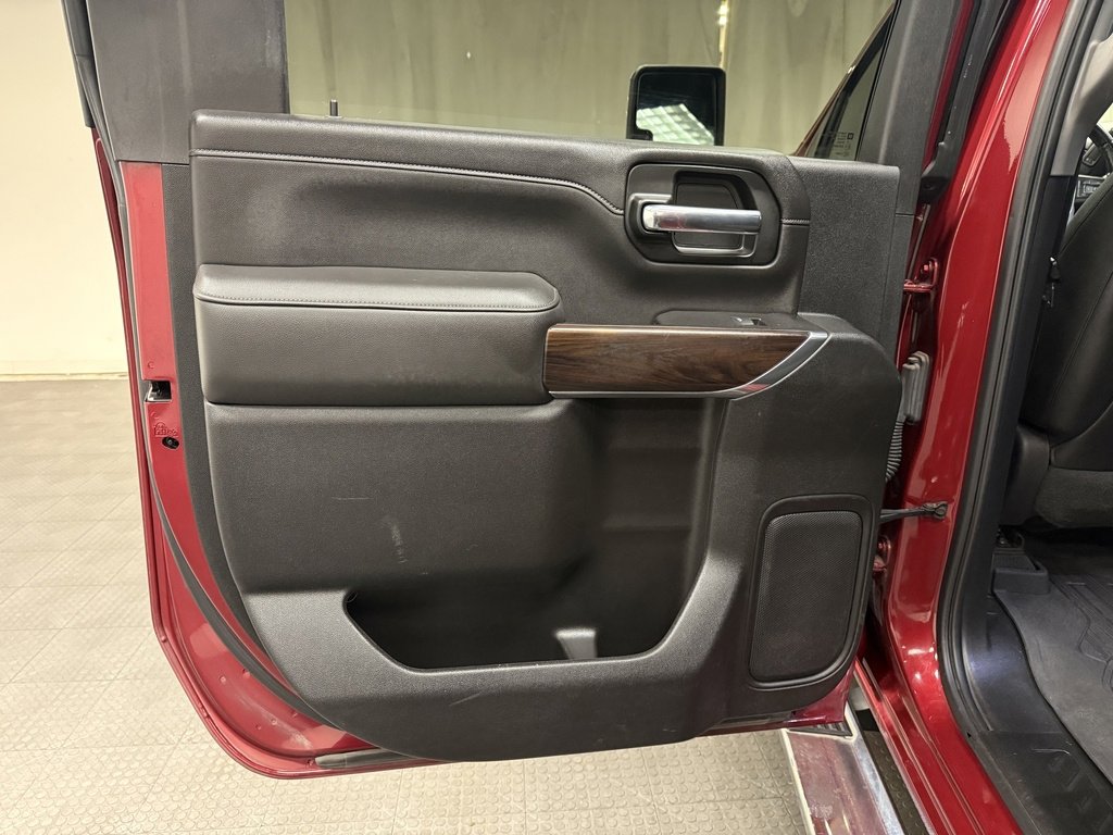 Used 2020 GMC Sierra 2500 SLT w/ SLT Premium Plus Package image 22