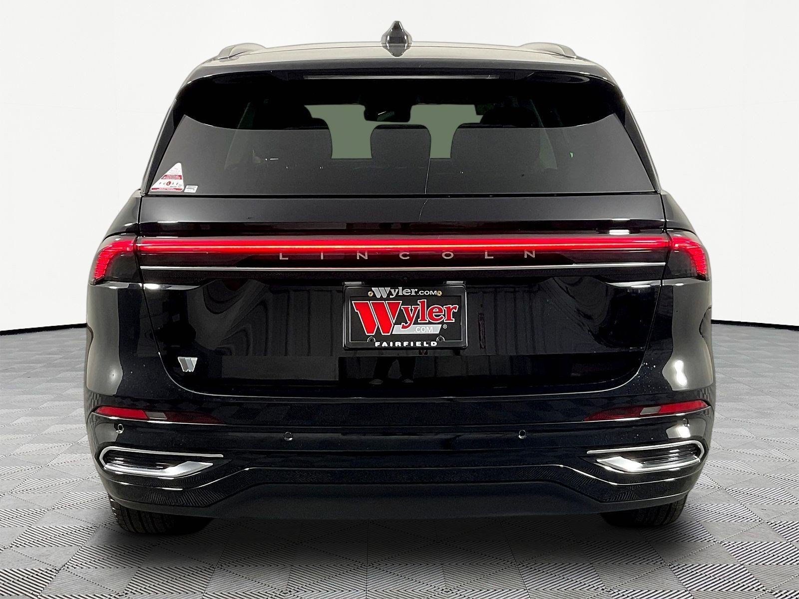 Used 2026 Lincoln Nautilus Reserve AWD/4WD image 5