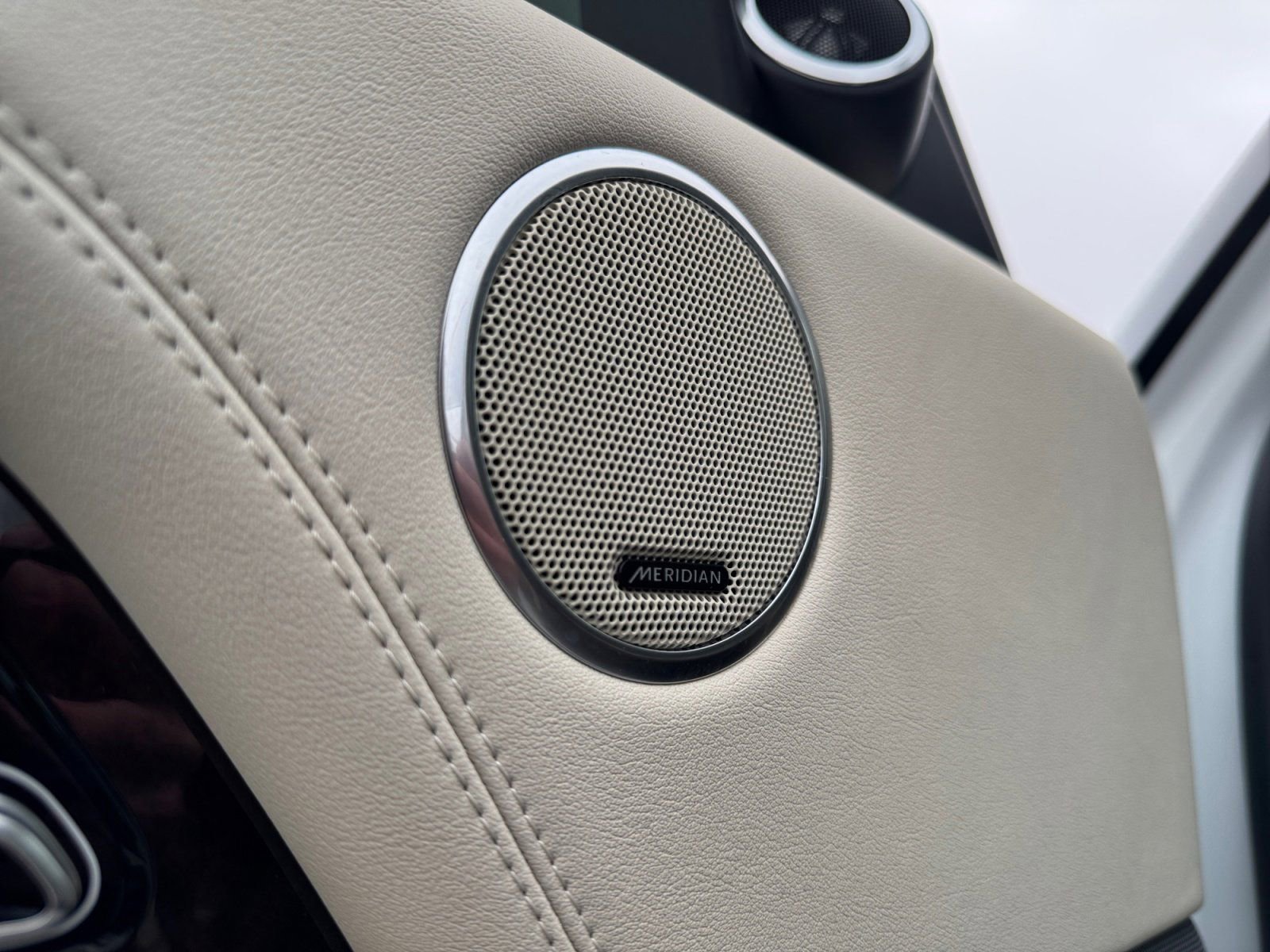 Used 2018 Land Rover Range Rover HSE image 20