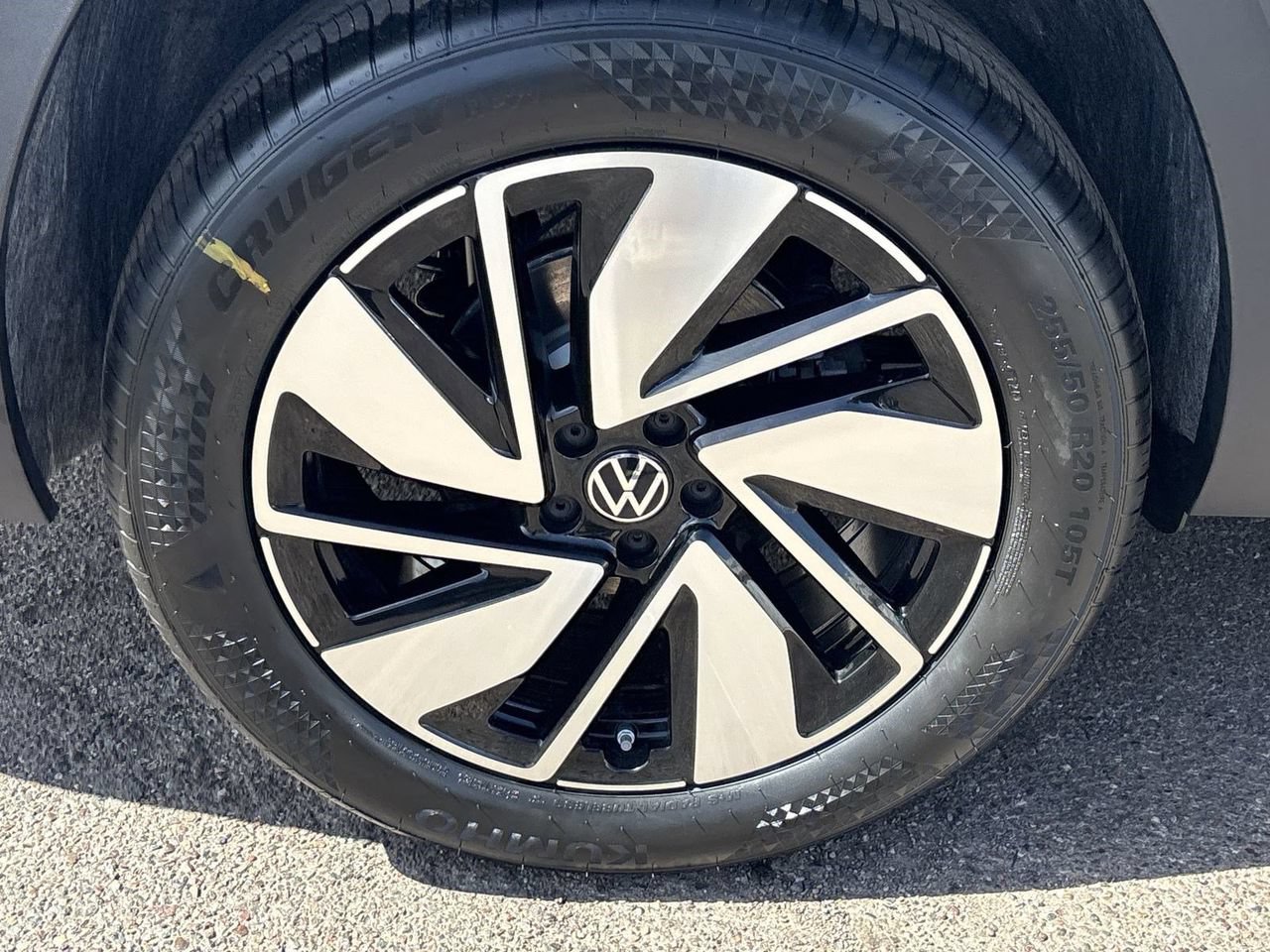 New 2026 Volkswagen Atlas SE FWD image 6