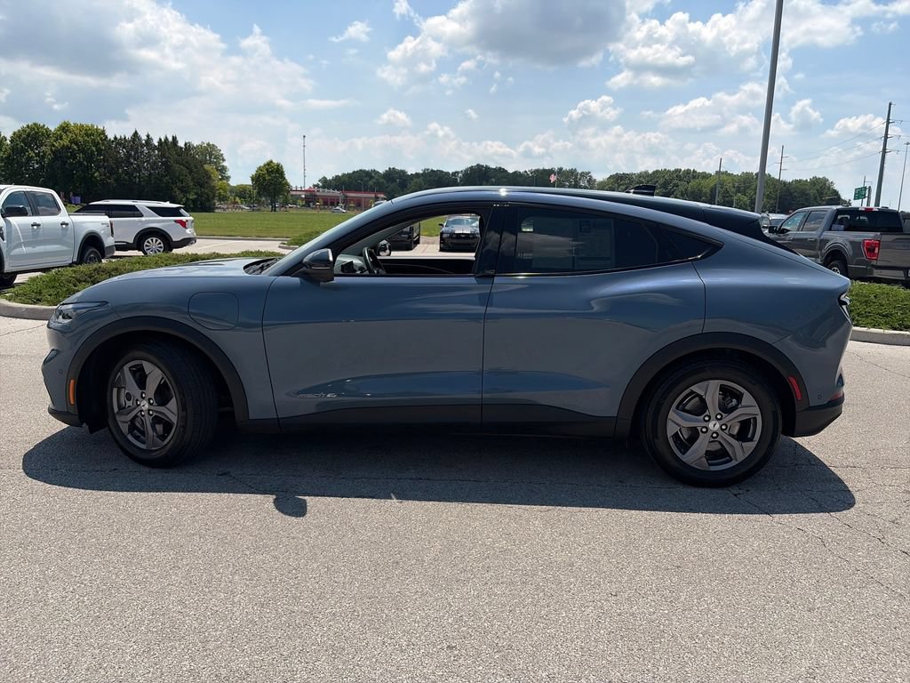 Used 2023 Ford Mustang Mach-E Select AWD/4WD image 4